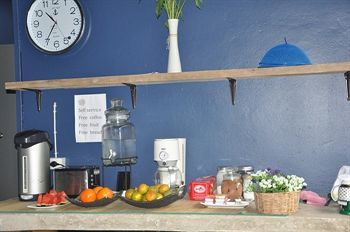 Feelgood@journey Hostel Phuket